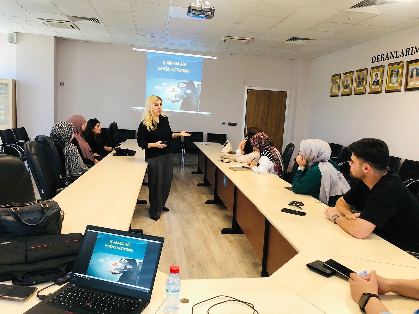 İŞKUR TARAFINDAN FAKÜLTEMİZ ÖĞRENCİLERİNE İŞ ARAMA BECERİLERİ EĞİTİMİ VERİLDİ