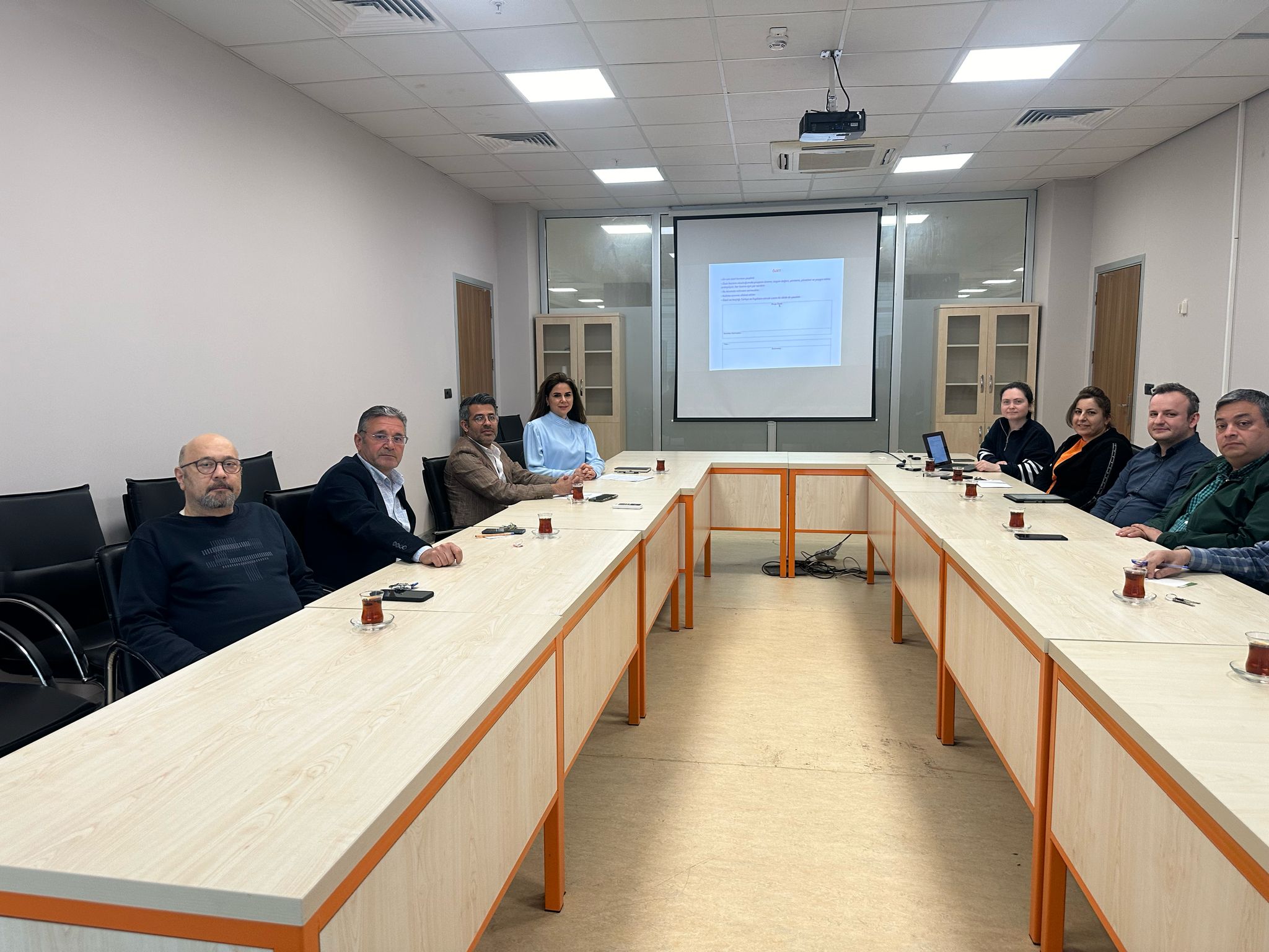 PROJE, ARAŞTIRMA VE GELİŞTİRME KOMİSYONU TOPLANTISI GERÇEKLEŞTİRİLDİ