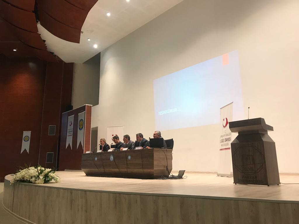 10 ARALIK DÜNYA İNSAN HAKLARI GÜNÜ NEDENİYLE FAKÜLTEMİZ KONFERANS SALONU'NDA "İNSAN HAKLARI KAPSAMINDA GÖÇMEN HAKLARI" KONULU PANEL DÜZENLENDİ