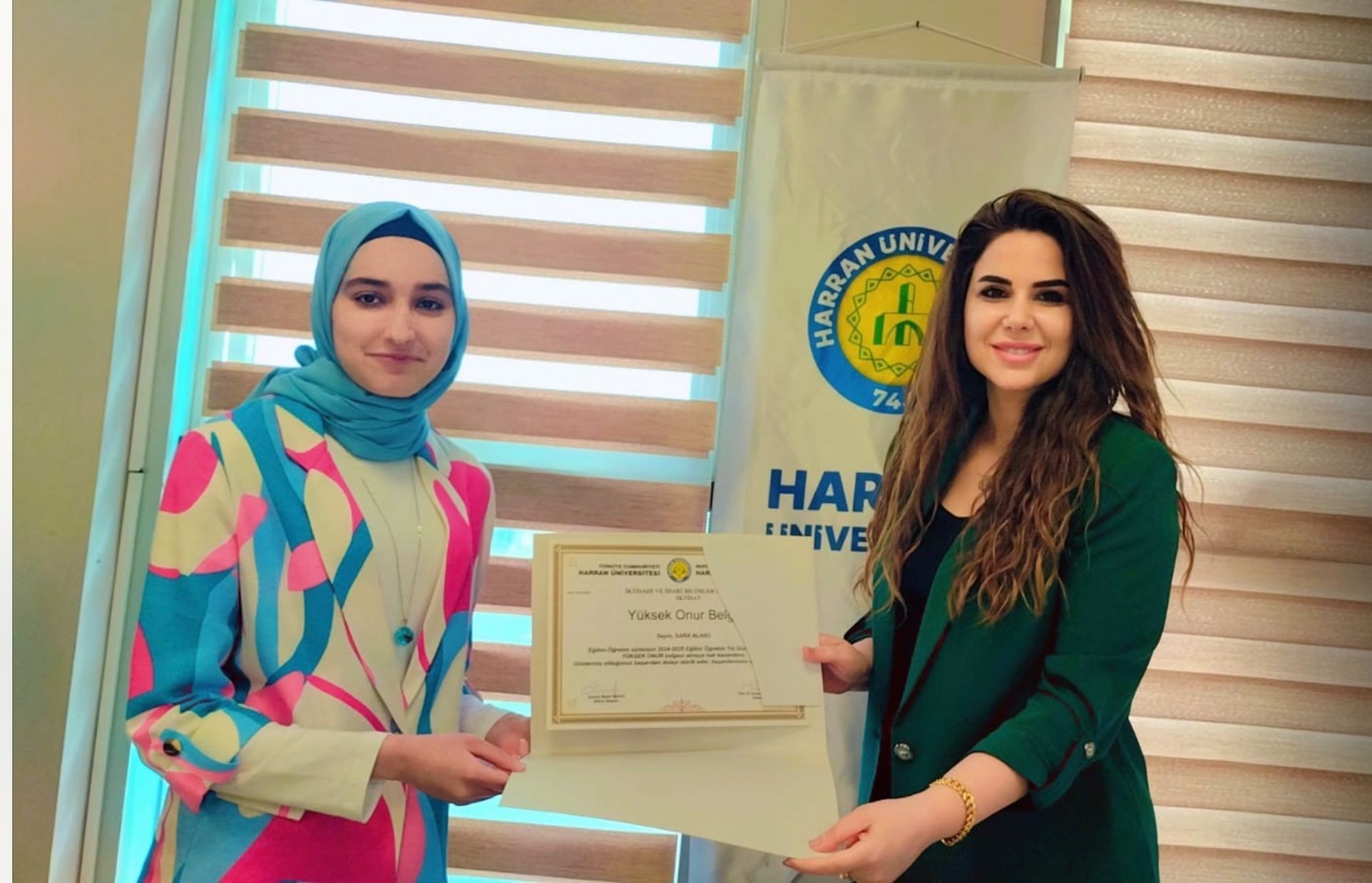 ÜSTÜN BAŞARI GÖSTEREN FAKÜLTEMİZ ÖĞRENCİLERİNE BELGELERİ TAKDİM EDİLDİ