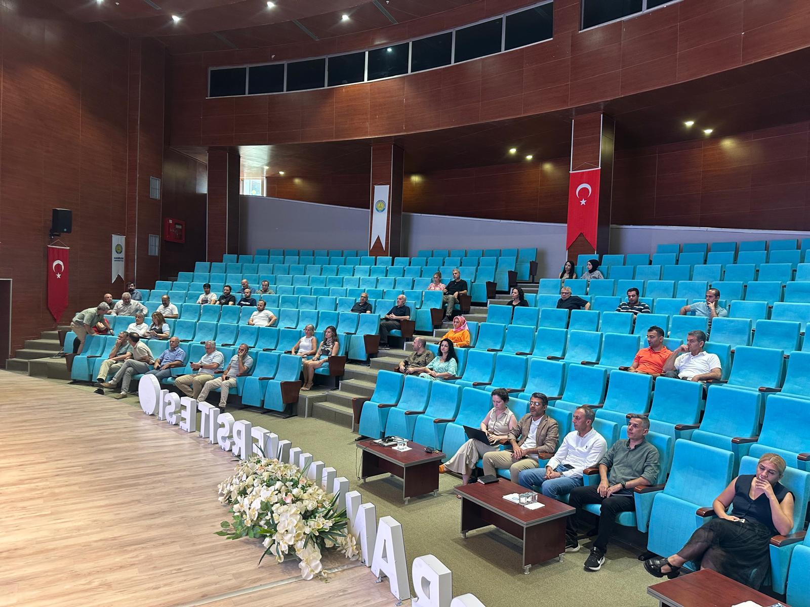 FAKÜLTEMİZ PERSONELİNE YÖNELİK TEMEL İŞ SAĞLIĞI VE GÜVENLİĞİ EĞİTİMİ VE SAĞLIK TARAMASI GERÇEKLEŞTİRİLDİ