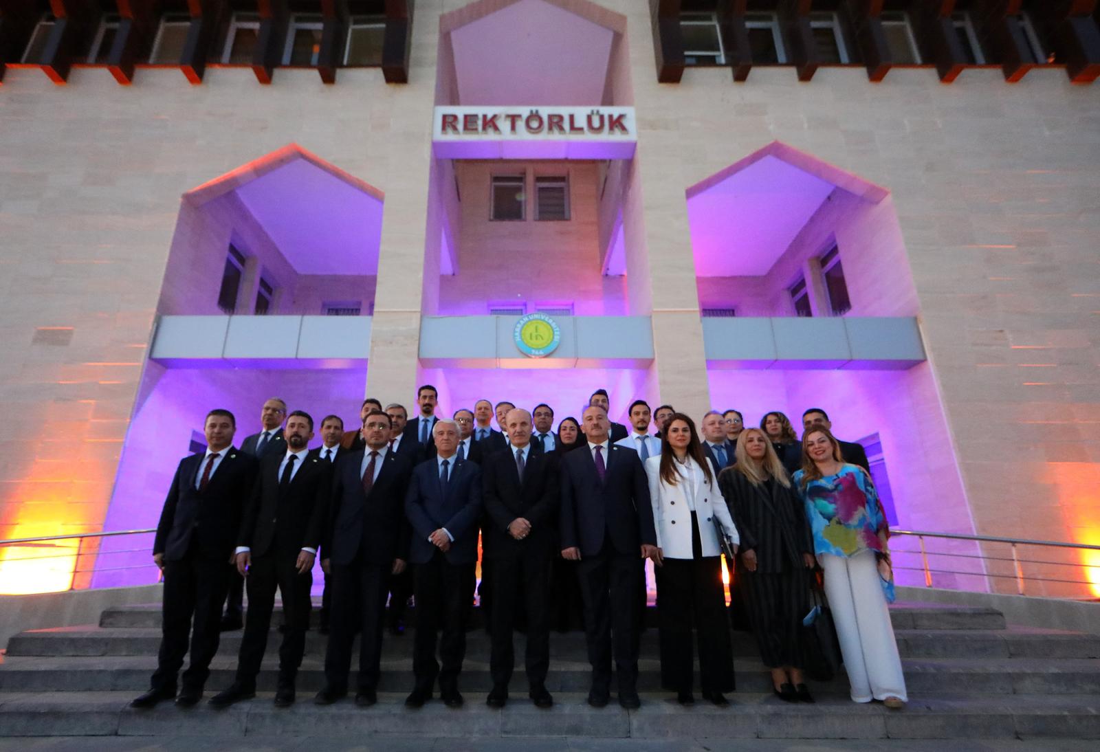 YÖK BAŞKANI PROF. DR. EROL ÖZVAR’A FAKÜLTEMİZ ÇALIŞMALARI HAKKINDA BİLGİLENDİRME SUNULDU
