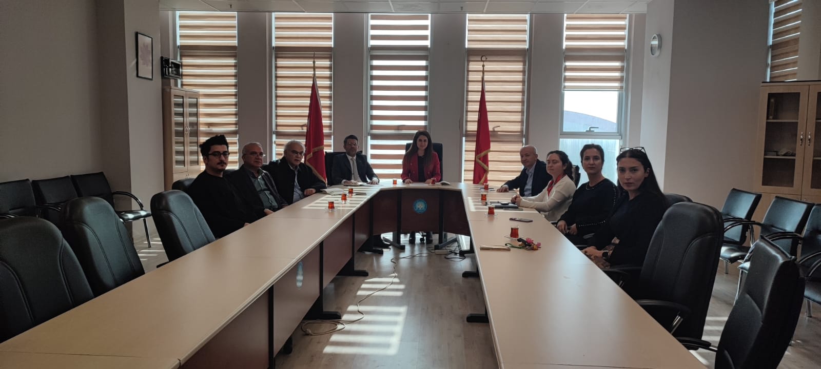 MALİYE BÖLÜMÜ ÖĞRETİM ELEMANLARIYLA TOPLANTI YAPILDI