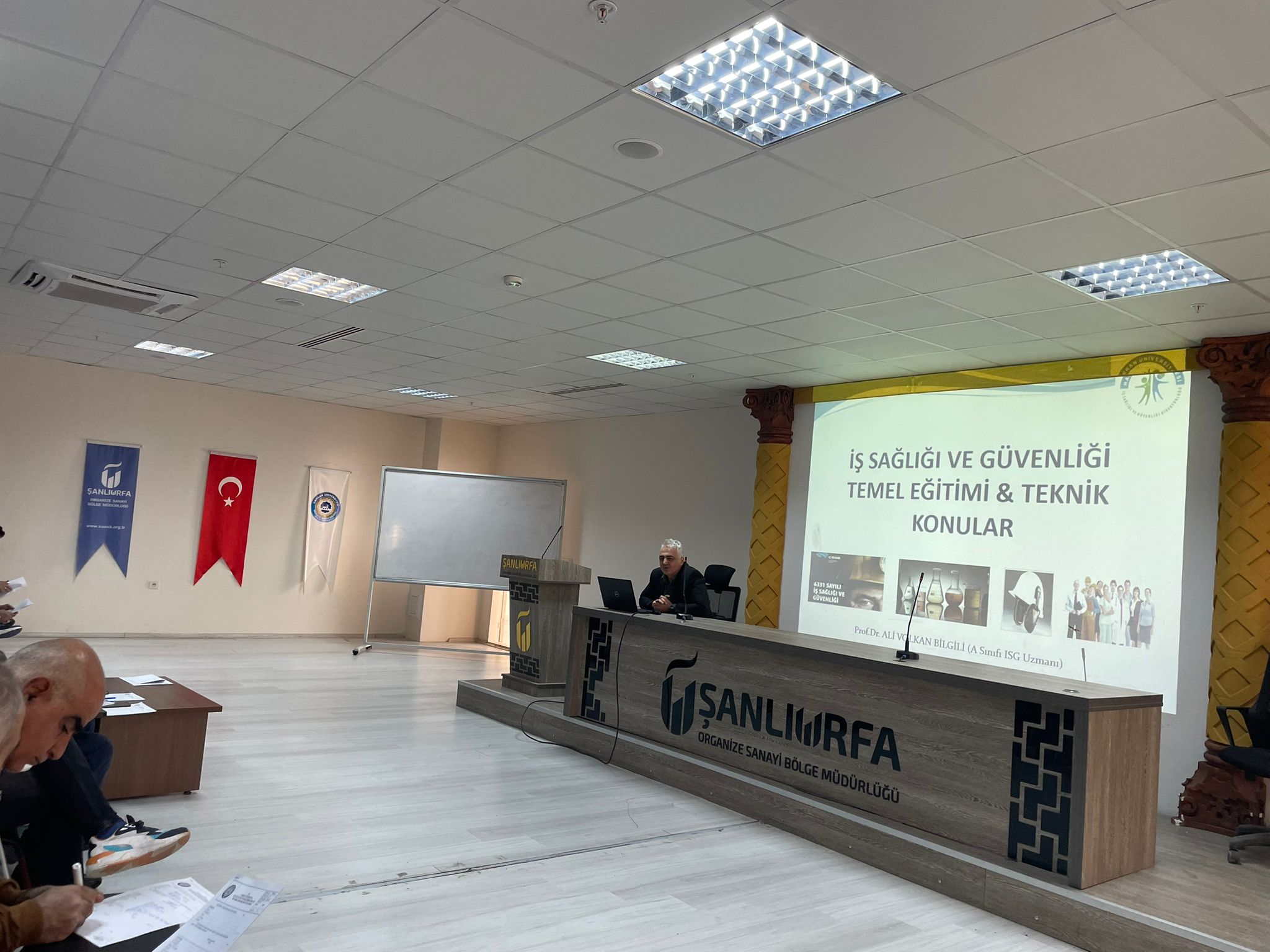Meslek Yüksekokulumuzda İş Sağlığı ve Güvenliği Eğitimi Gerçekleştirildi
