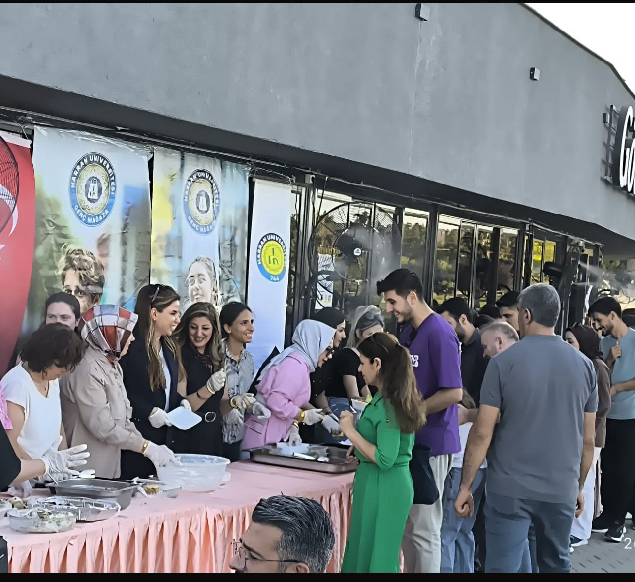 FAKÜLTE YÖNETİMİMİZ “İKRAM VAKTİ” ETKİNLİĞİNDE ÖĞRENCİLERLE BULUŞTU