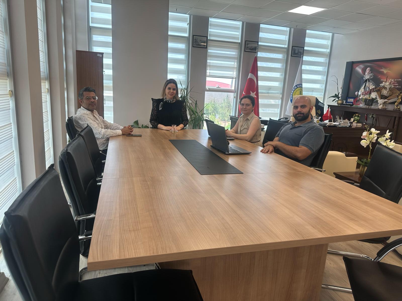 FAKÜLTEMİZİN KURULUŞUNUN 30. YILI İÇİN HAZIRLIK TOPLANTISI GERÇEKLEŞTİRİLDİ