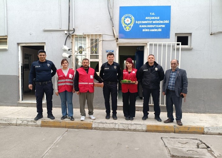 İYİLİK KANIMIZDA VAR