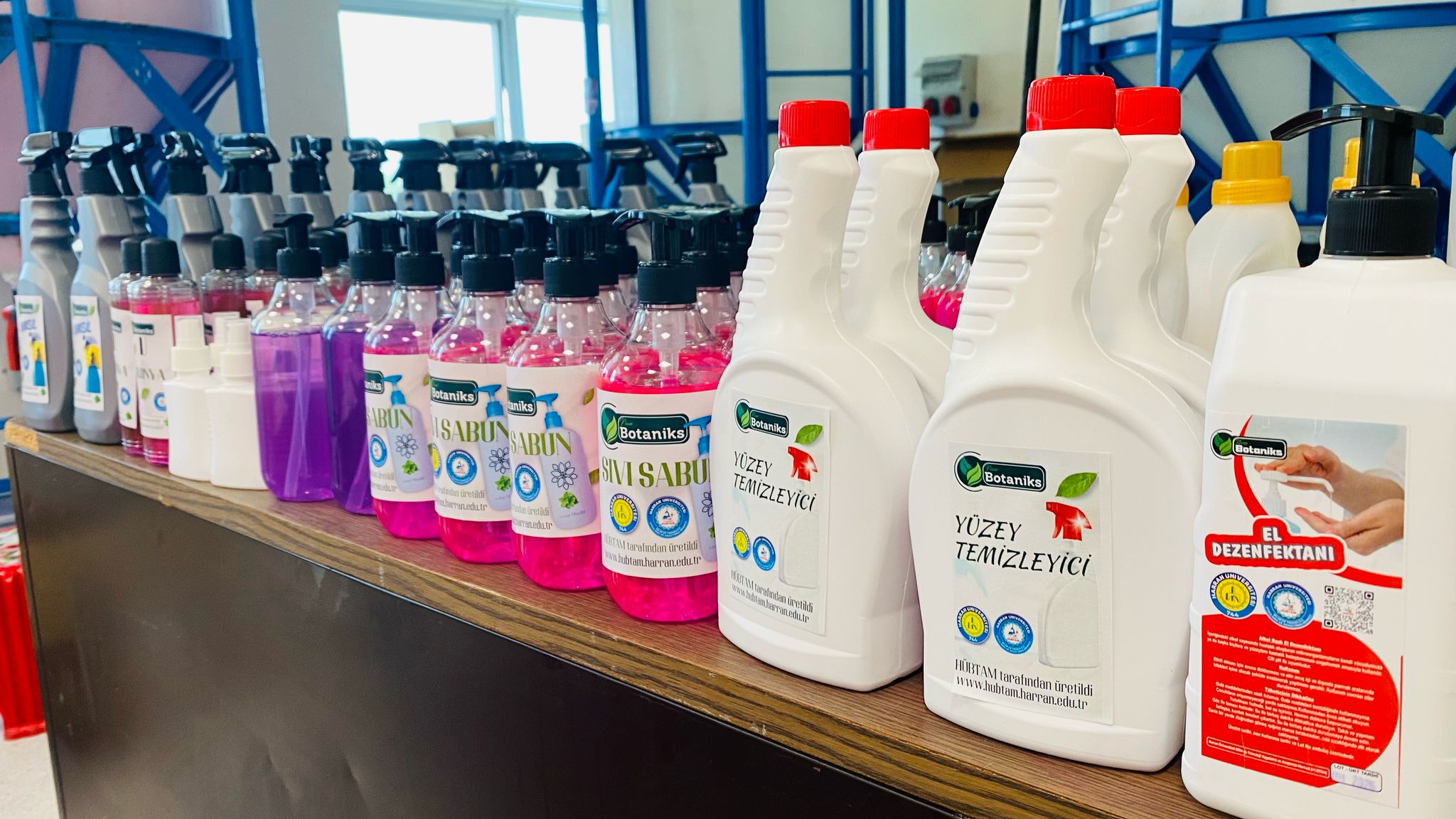 HÜBTAM’dan Temizlik ve Hijyen Alanında Yerli Üretim Hamlesi: “Botaniks” Markasıyla Üretim Sürüyor