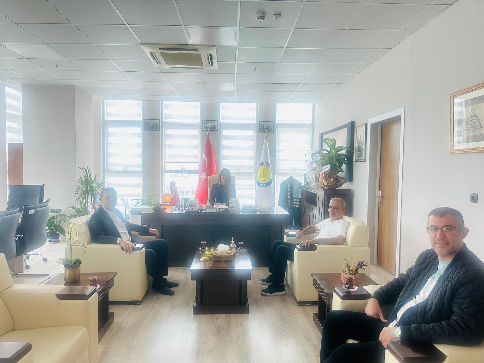 TES-İŞ SENDİKASI ŞUBE BAŞKANI VE TÜRK-İŞ ŞANLIURFA İL BAŞKANI EROL DÜZME'DEN FAKÜLTEMİZE ZİYARET