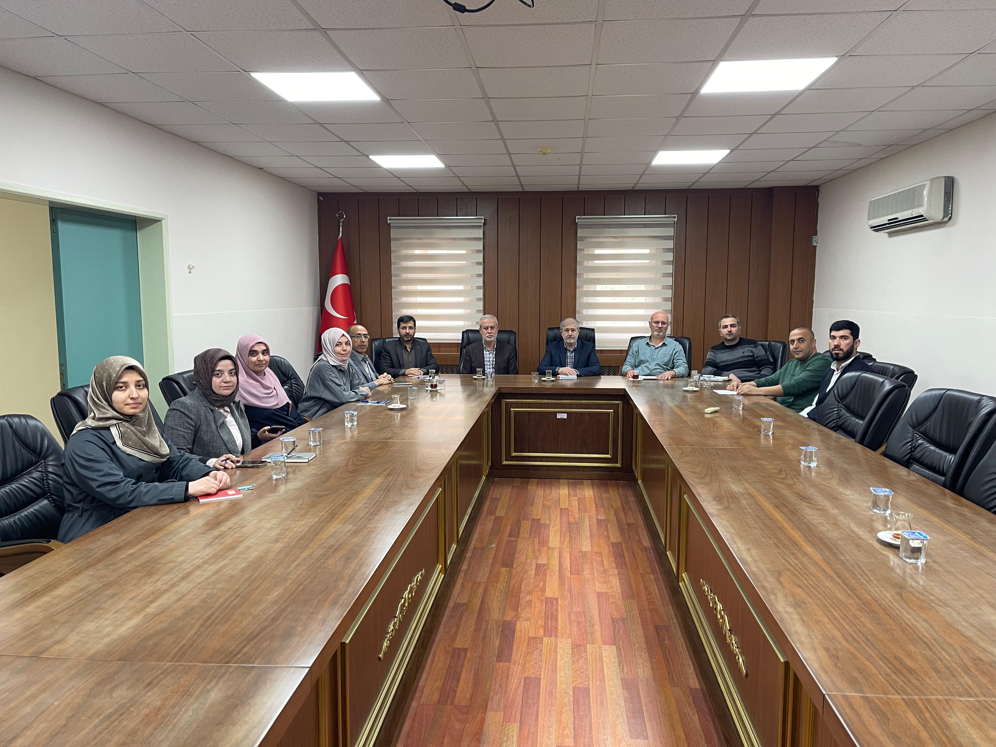 İlahiyat Fakültesi Akreditasyon Kurulu Toplantısı Yapıldı