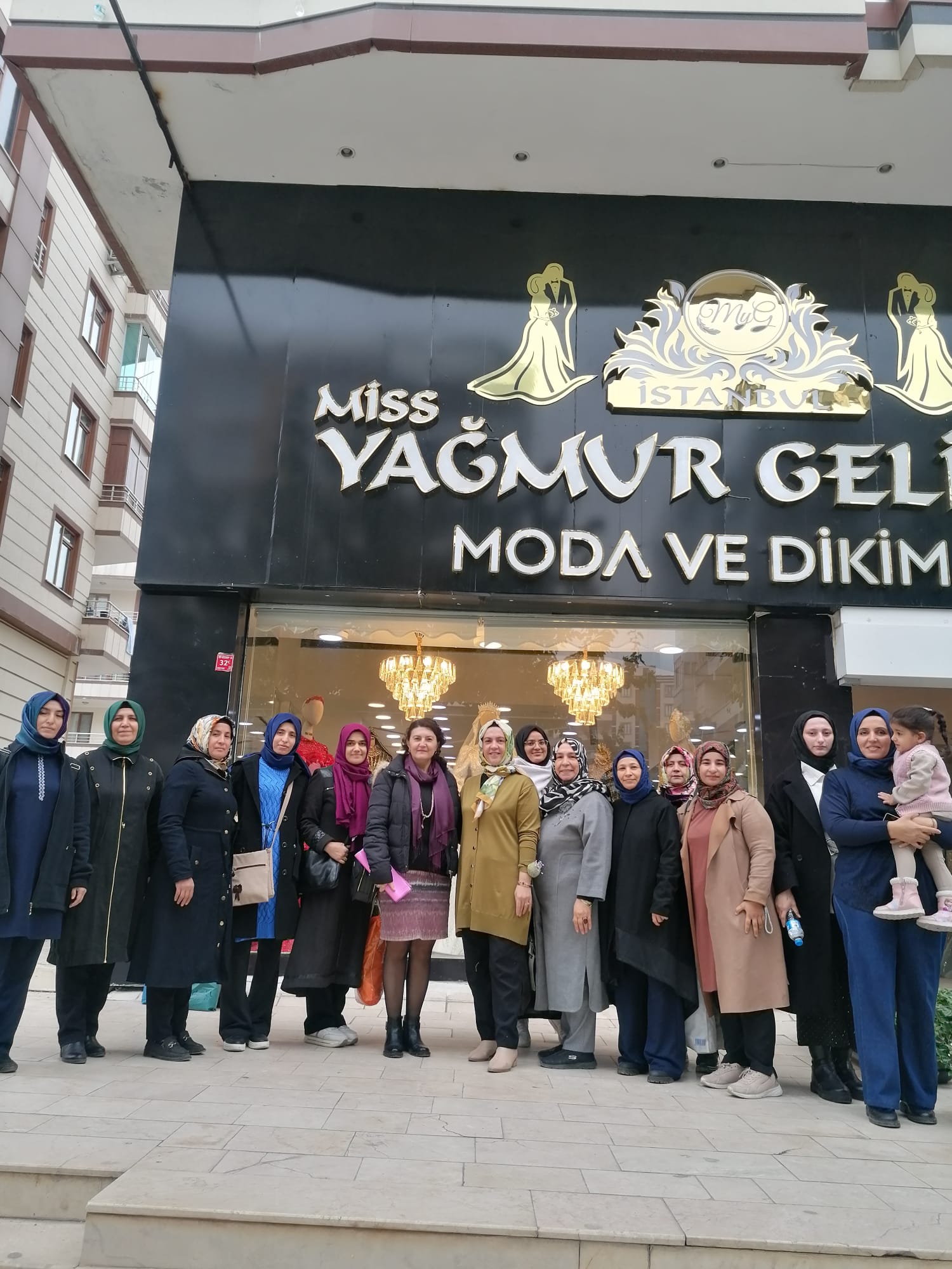 Miss Yağmur Gelinlik Ziyareti