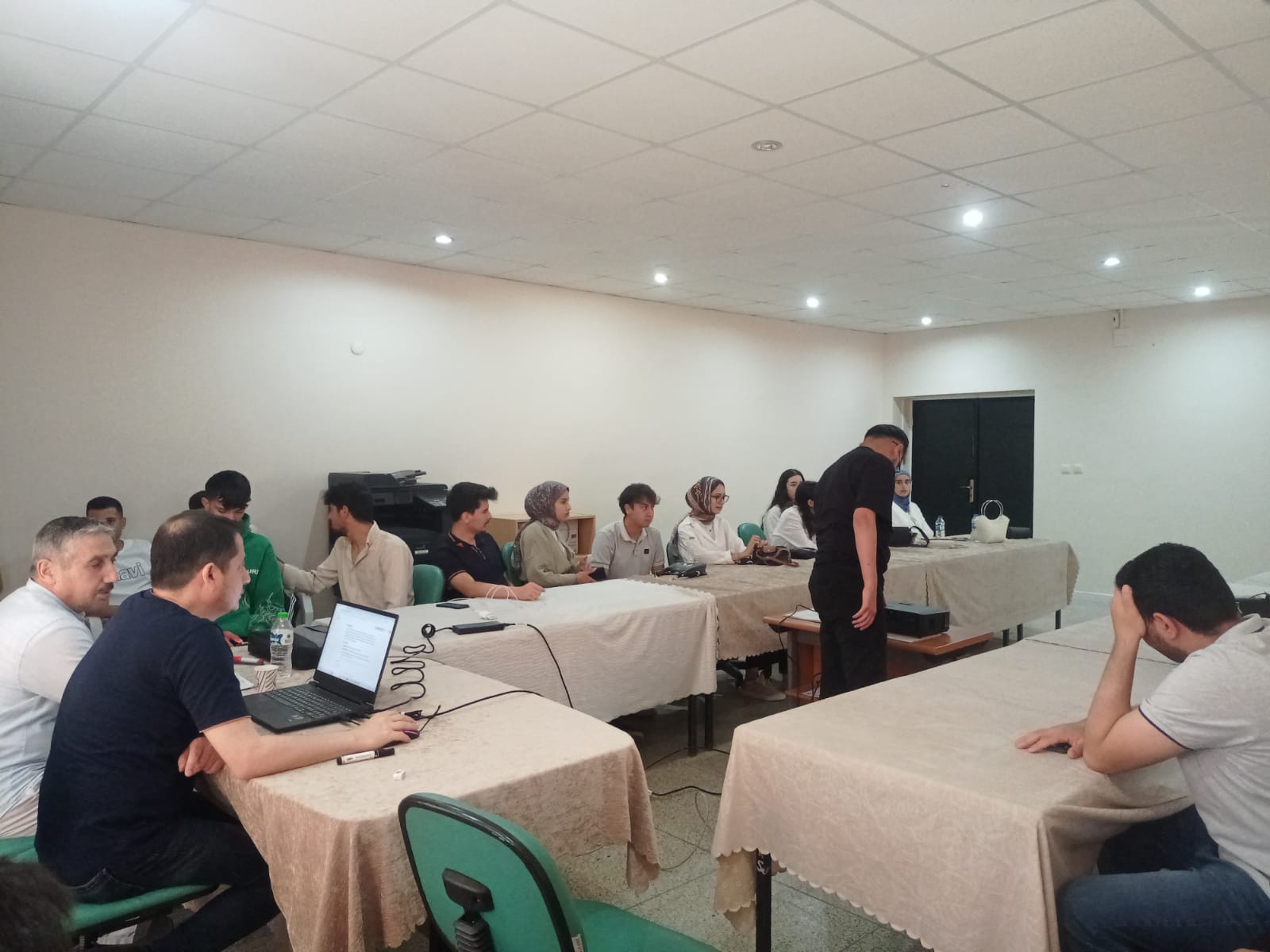 Yeni Düzenlenen Seminer Salonumuzda Ders