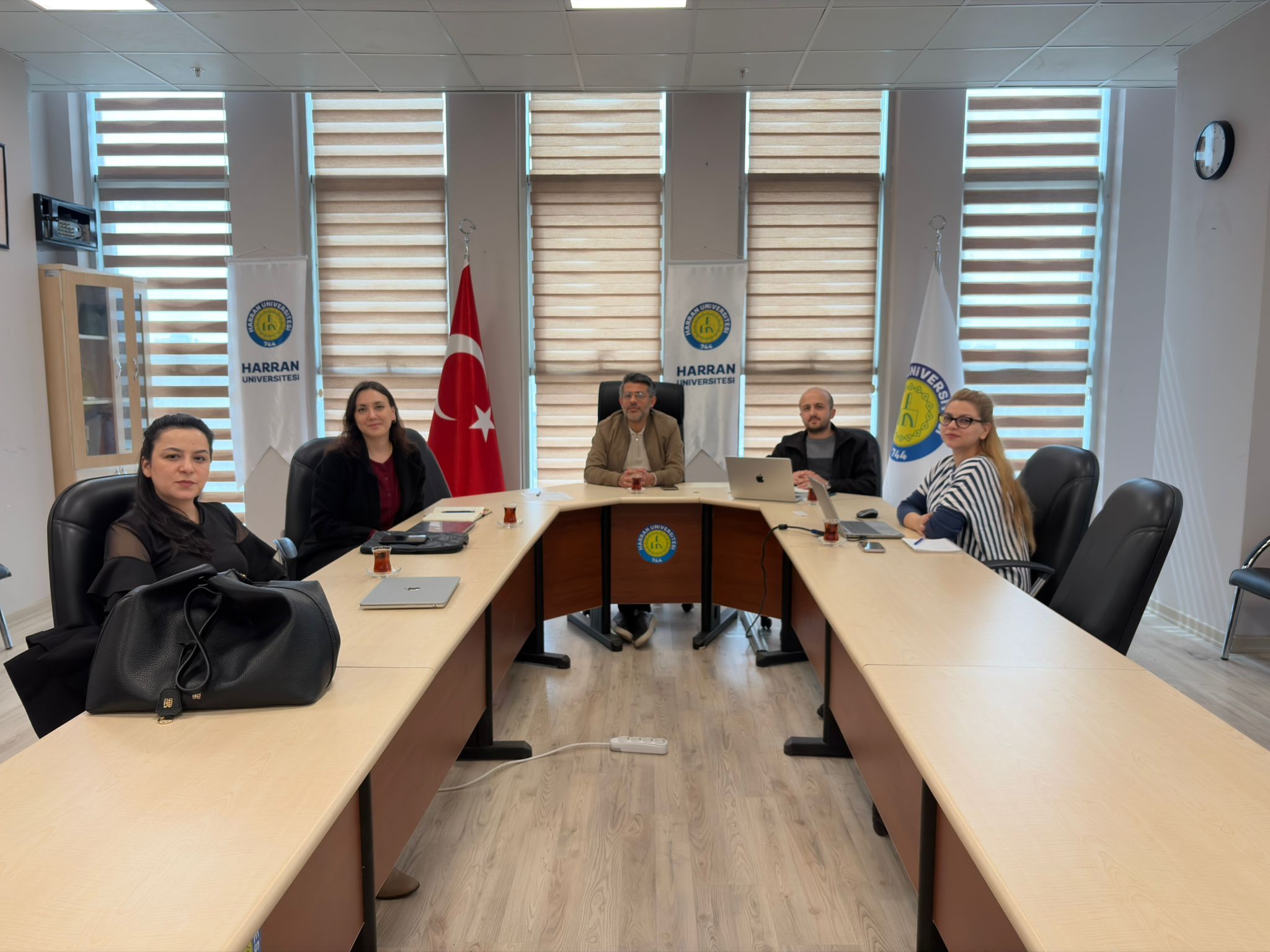 ÜNİVERSİTEMİZ ÇİFT ANADAL VE YANDAL KOORDİNATÖRLÜĞÜ İLE YÖNERGE TASLAĞI İSTİŞARE EDİLDİ