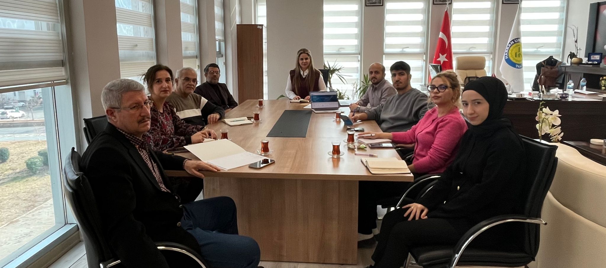 İKTİSAT, KAMU YÖNETİMİ VE MALİYE BÖLÜMLERİMİZİN AKREDİTASYON BAŞVURUSU İÇİN TOPLANTI GERÇEKLEŞTİRİLDİ