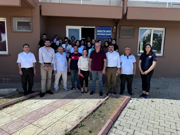 Yüksekokulumuzda Çağrı Merkezi Hizmetleri Programı tarafından Sektör Buluşması gerçekleştirildi.