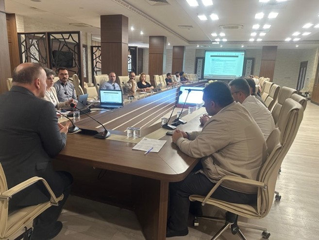 Rektör Başkanlığında Toplumsal Katkı Bilgilendirme  Toplantısı