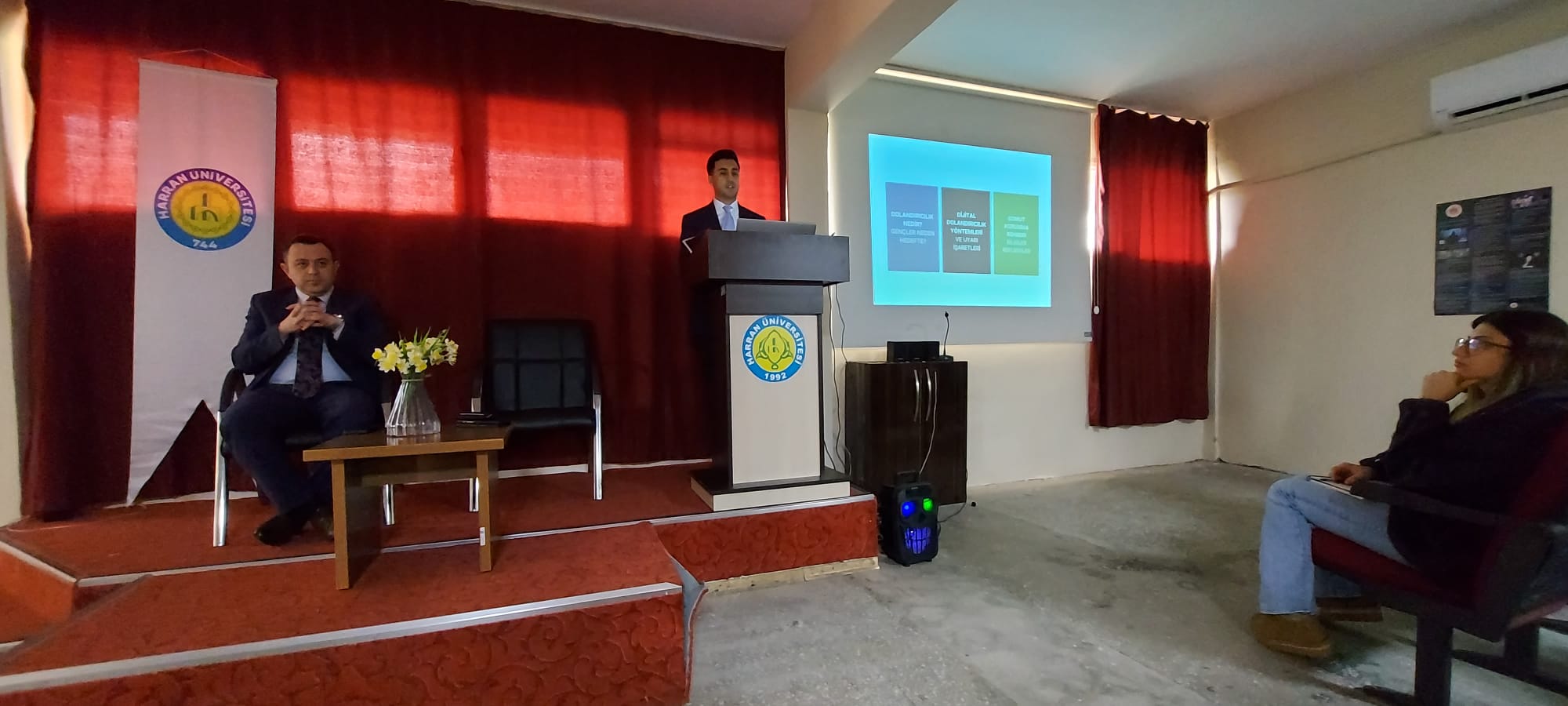 Yüksekokulumuzda Dolandırıcılık Suçlarına Karşı Farkındalık Semineri Düzenlendi