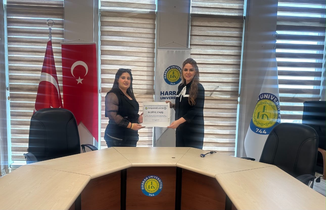 2025-2026 EĞİTİM-ÖĞRETİM YILI MEZUNU EKONOMETRİ BÖLÜMÜ ÜÇÜNCÜSÜ BEHİYE EMRE’YE BAŞARI BELGESİ TAKDİM EDİLDİ