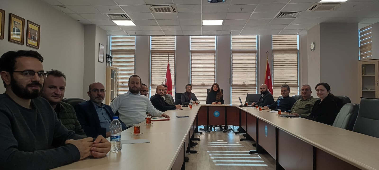 BÖLÜM BAŞKAN YARDIMCILARI VE BÖLÜM WEB SAYFASI SORUMLULARIYLA TOPLANTI YAPILDI