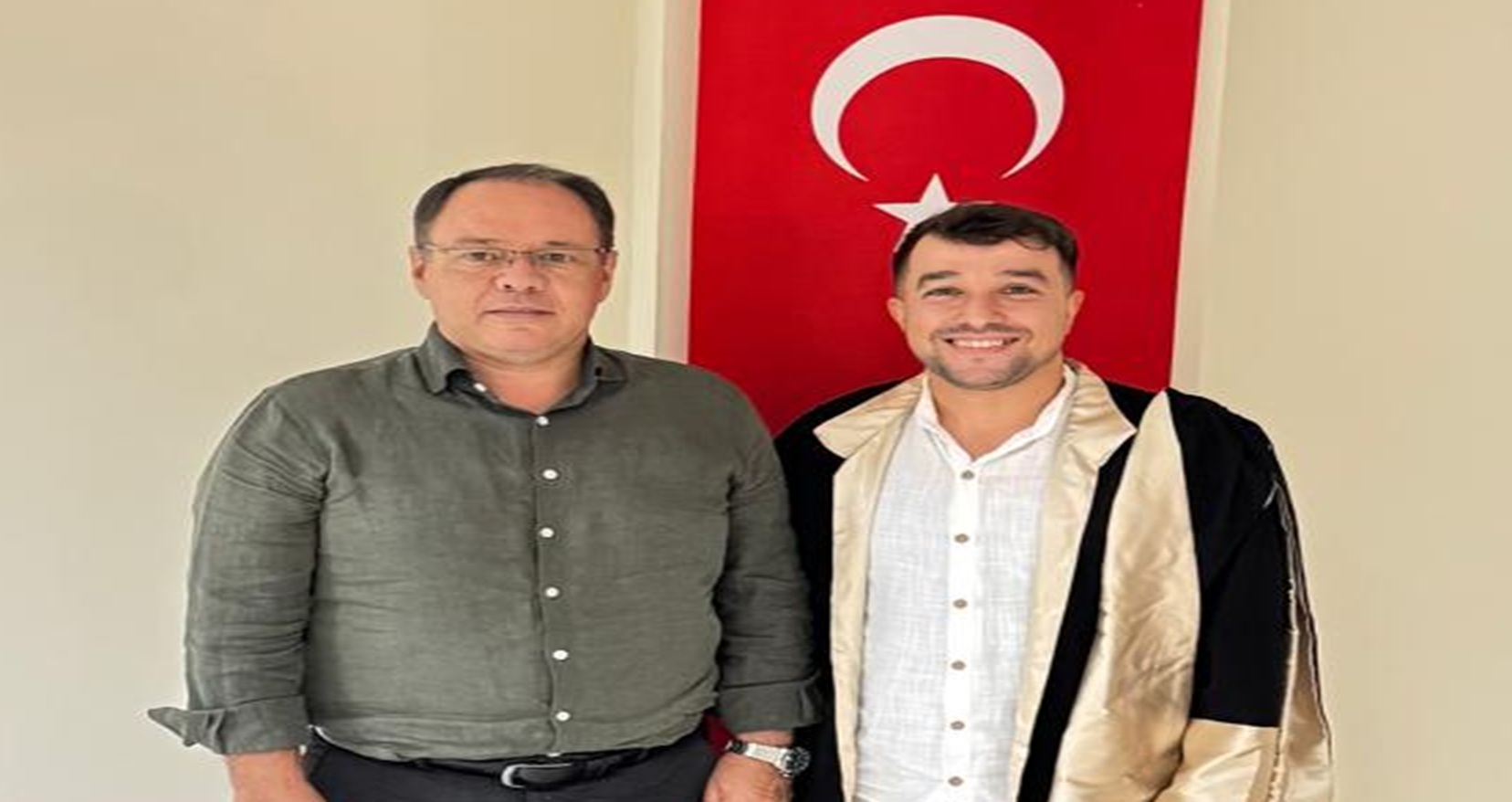 Doçent Unvanı Alan Hocamıza Cübbesi Giydirildi