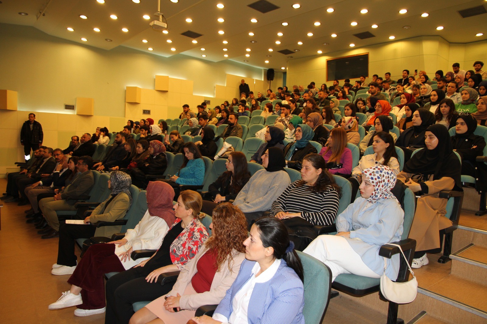 Fakültemizde "18 Mart Çanakkale Zaferi ve Şehitleri Anma Günü” Programı Düzenlendi.