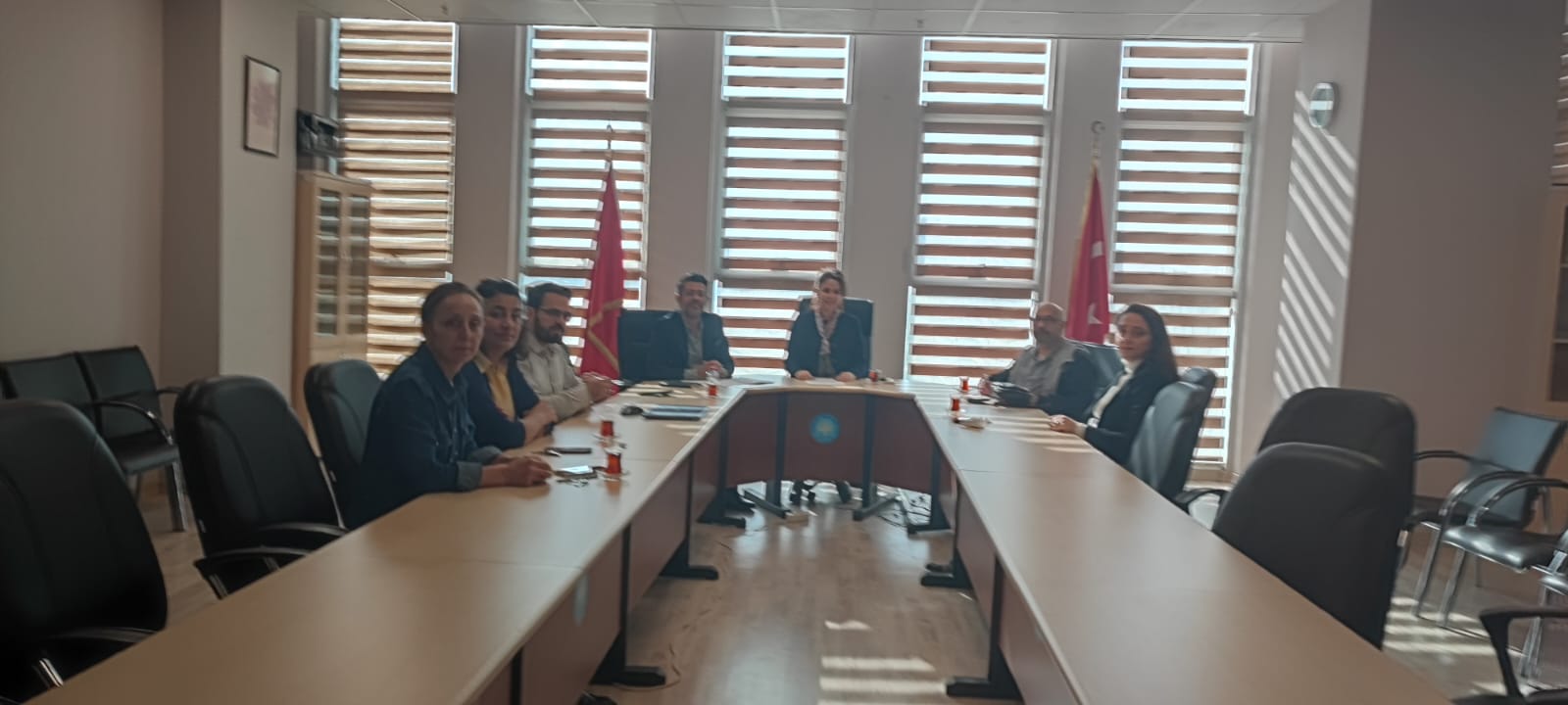 İKTİSAT BÖLÜMÜ ÖĞRETİM ELEMANLARIYLA TOPLANTI YAPILDI