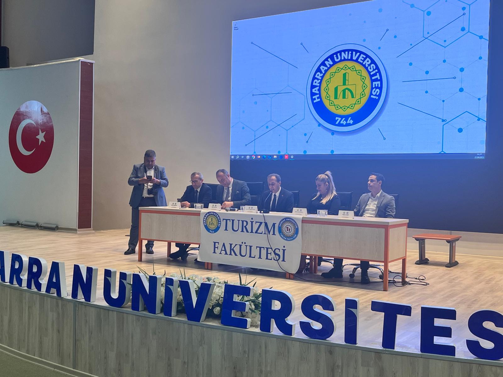 Harran Üniversitesinde Turizmde Kariyer Fırsatları Konusu Ele Alındı