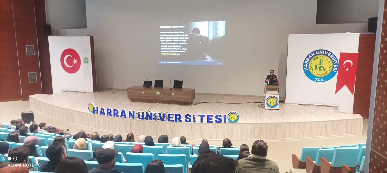 MADDE BAĞIMLILIĞINA YÖNELİK BİLGİLENDİRME KONFERANSI GERÇEKLEŞTİRİLDİ