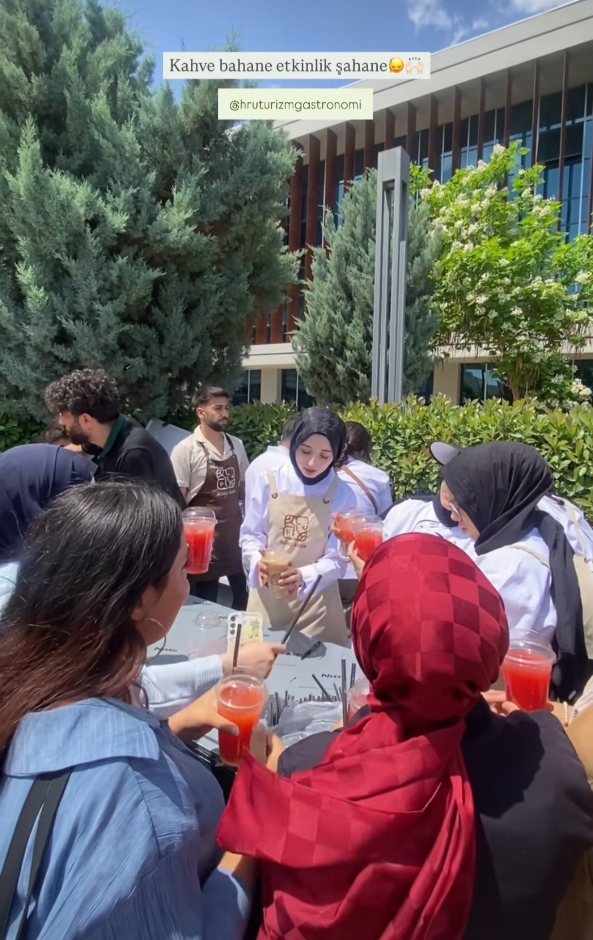 Kampüste Kahve ve Müzik ile Yaz Rüzgarı!!