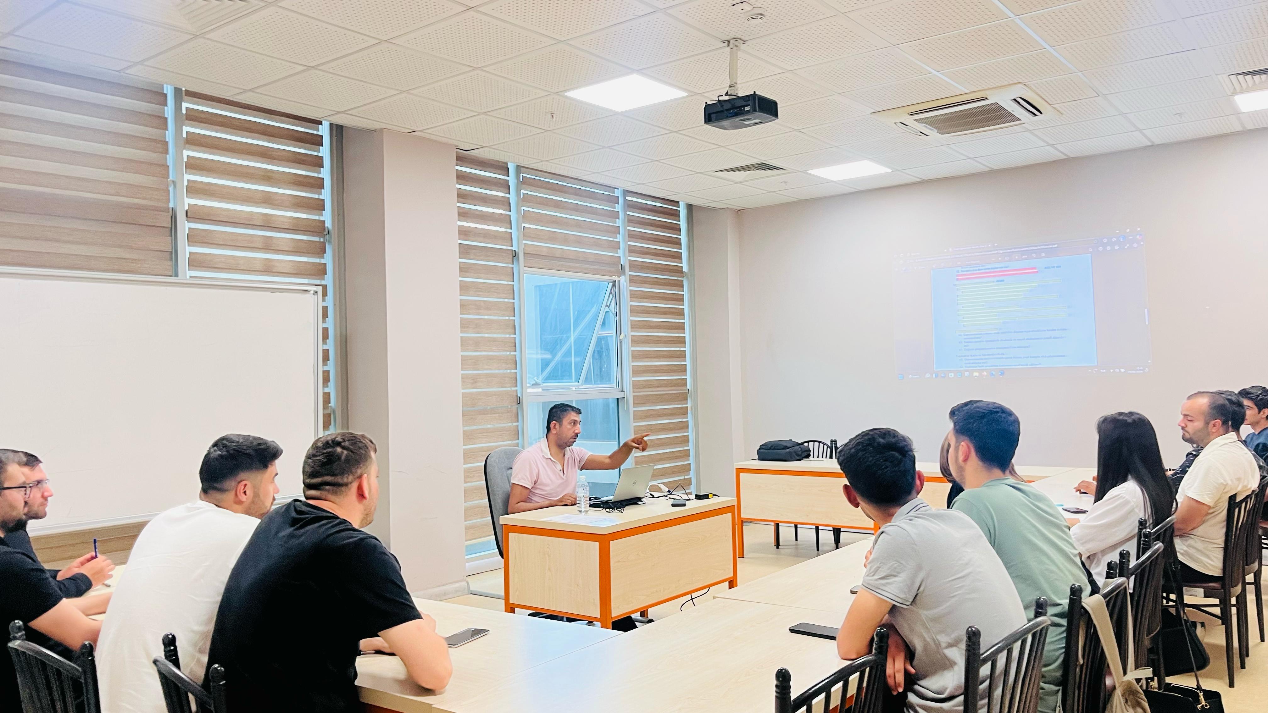 YÖKAK akreditasyonu hazırlık süreci öğrencilerimizle devam ediyor.