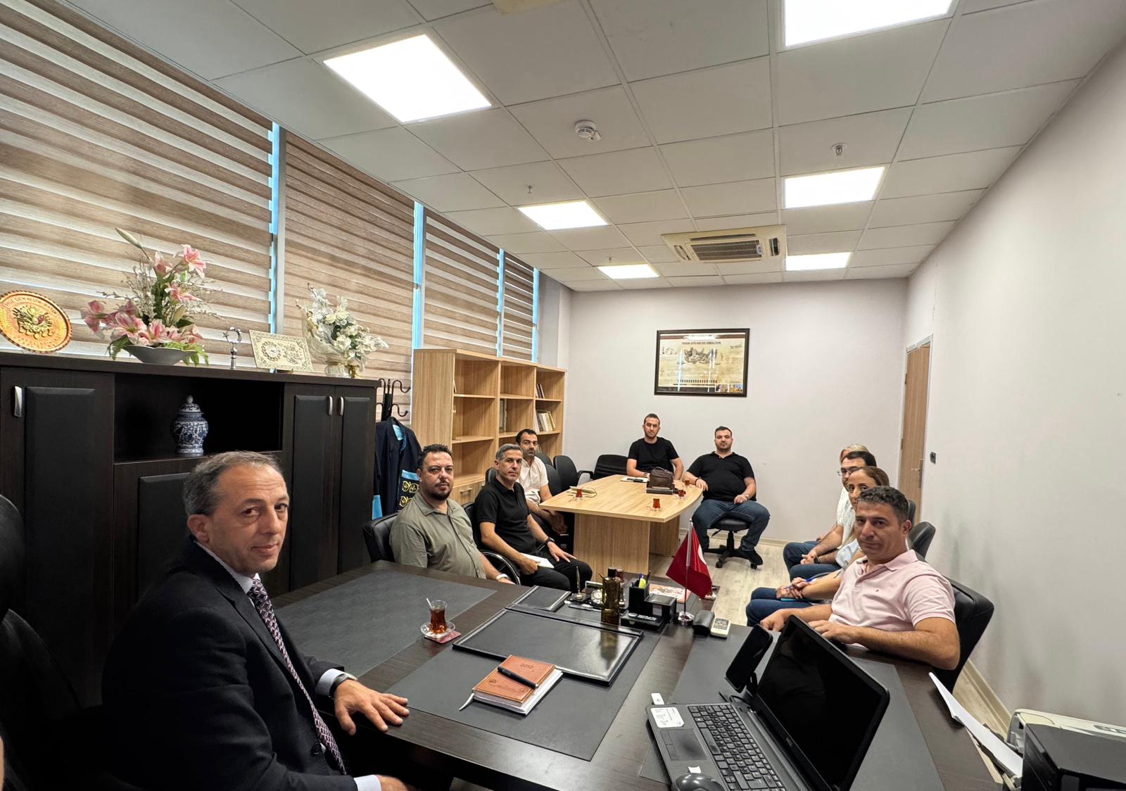 Yabancı Diller Yüksekokulu Müdürü Doç. Dr. Fatih Ciğerci ve Müdür Yardımcıları Turizm Fakültemiz Dekanlığını ziyaret ettiler.